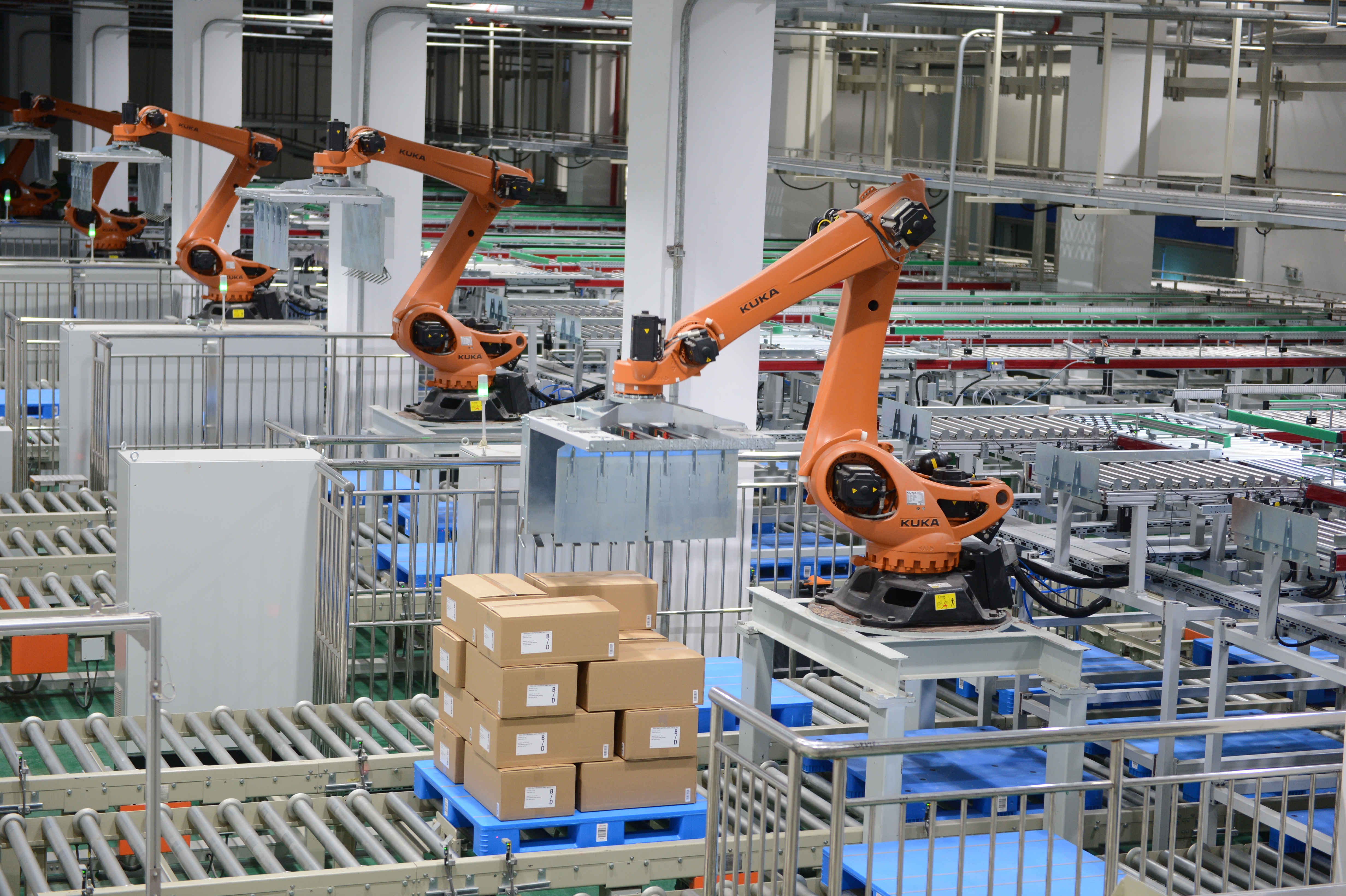 華魯集團(tuán)數(shù)字化建設(shè)全面加速,生產(chǎn)運(yùn)行效能全面提升 華魯集團(tuán)數(shù)字化建設(shè)全面加速,生產(chǎn)運(yùn)行效能全面提升.jpg